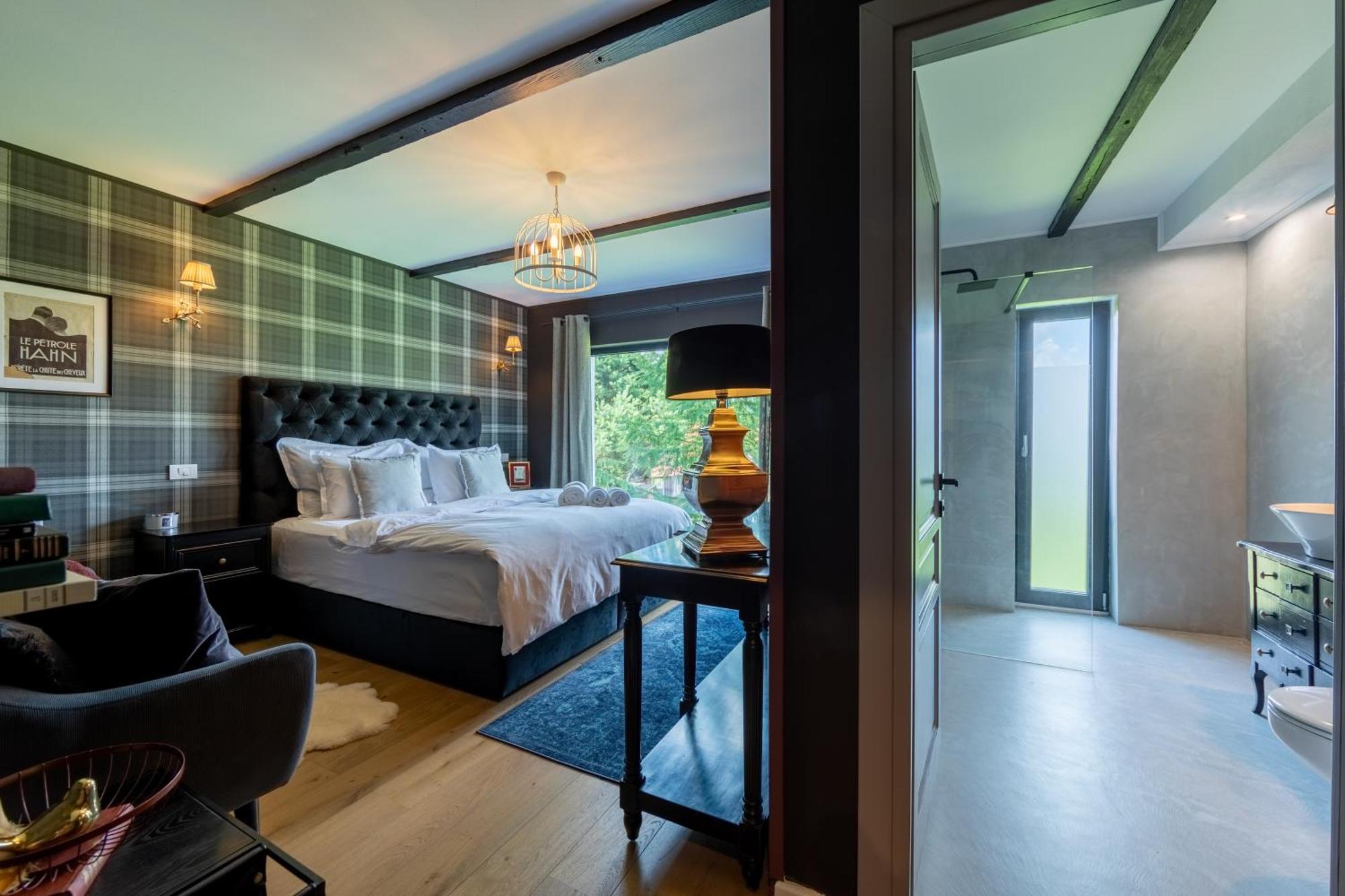 Bransilvania Fantasy Boutique - Adults Only Lodge *