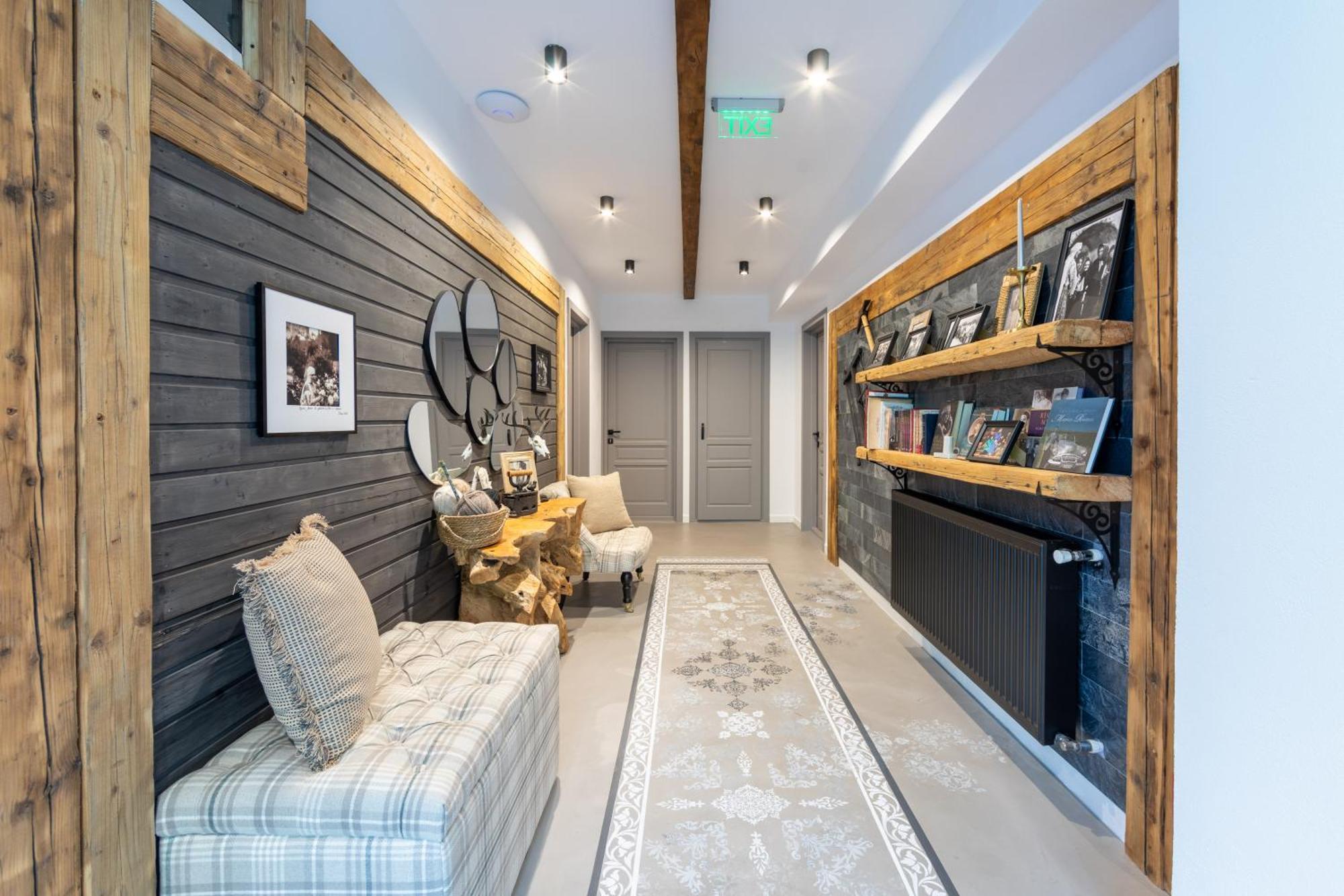 Bransilvania Fantasy Boutique - Adults Only Lodge