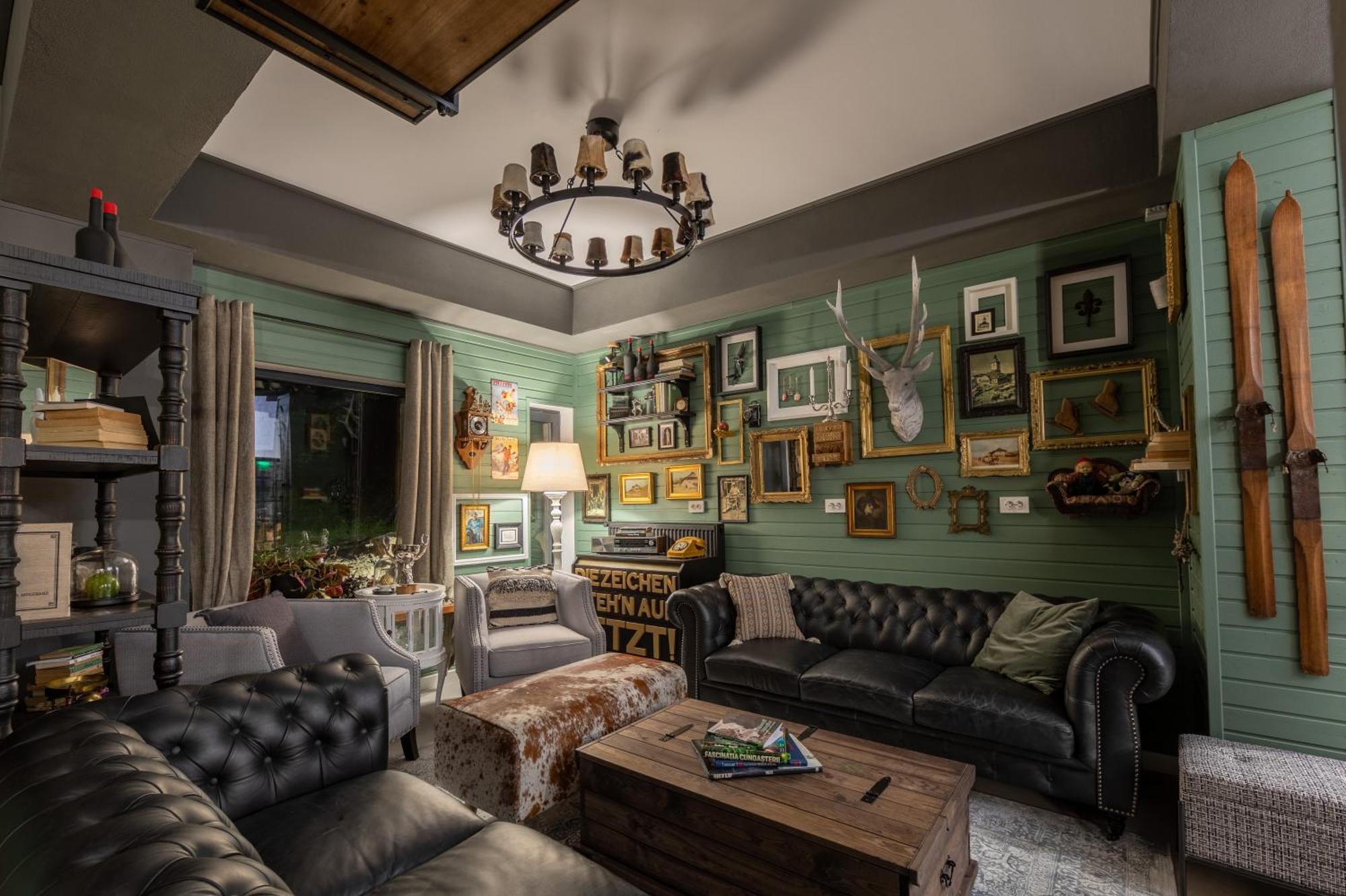 Bransilvania Fantasy Boutique - Adults Only Lodge