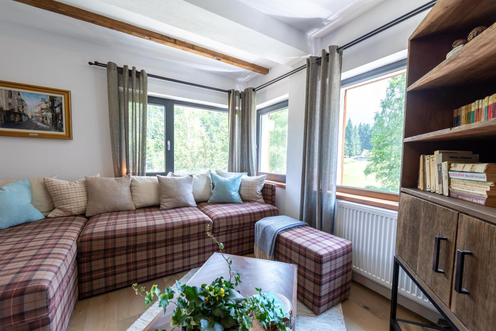 Lodge Bransilvania Fantasy Boutique - Adults Only